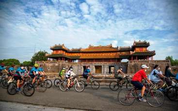Découvrez Huê à vélo : une aventure culturelle inoubliable au ceur du Vietnam