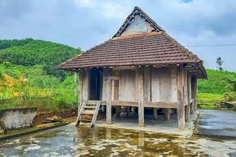 La maison sur pilotis – lieu de conservation la culture des Muong