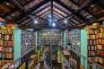 /une-des-plus-anciennes-librairies-de-hanoi-homestay-touristique