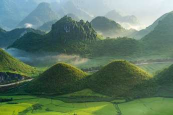 Ha Giang Vietnam : Guide complet 2026 – itinéraires, paysages, culture et gastronomie
