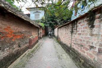 D&eacute;couvrez l'histoire et la culture de Duong L&acirc;m, le premier village vietnamien reconnu par l'&Eacute;tat