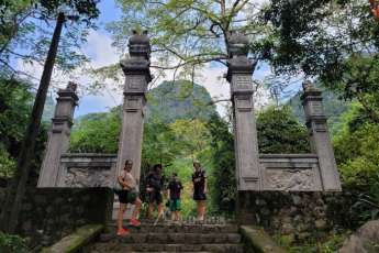 Thung L&aacute;: Un sanctuaire ancestral de Ninh Binh
