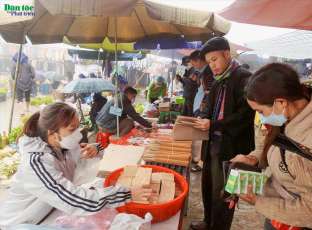 Y Tý : un marché d’altitude au cœur des minorités du Nord-Vietnam