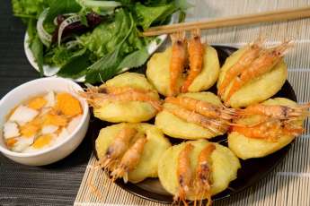Des délices frits en hiver à Hanoï