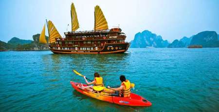 Mise en suspension temporaire du service de kayak sur la baie Ha Long