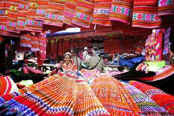 Le marché périodique des ethnies, une beauté de la montagne vietnamienne