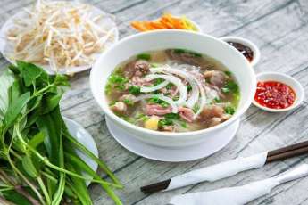 5 adresses incontournables pour savourer le phở traditionnel du Nord &agrave; Ho Chi Minh-Ville