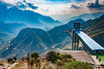 Rong May : Le pont de verre le plus haut de l'Asie du Sud-est