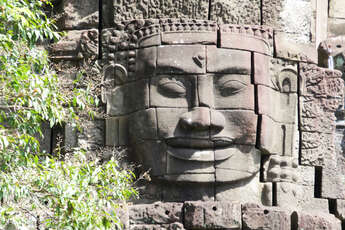 Les temples oubliés du Cambodge...Prasat Preah Stung