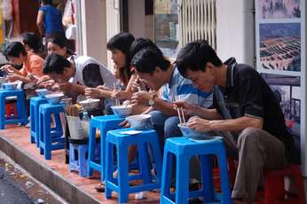 Les 5 meilleures adresses de la cuisine de rue à Hanoi