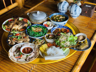 4 sp&eacute;cialit&eacute;s embl&eacute;matiques du peuple Tha&iuml; &agrave; P&ugrave; Lu&ocirc;ng : voyage culinaire au c&oelig;ur de la nature vietnamienne
