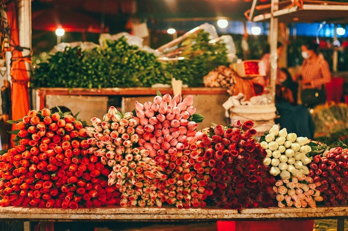 Le marché aux fleurs de Quang Ba à Hanoï 