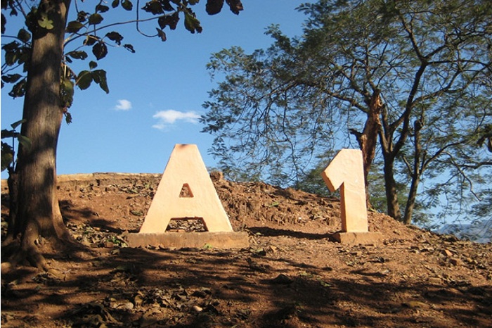 La colline A1 (Eliane 2) et ses vestiges historiques de la bataille Dien Bien Phu