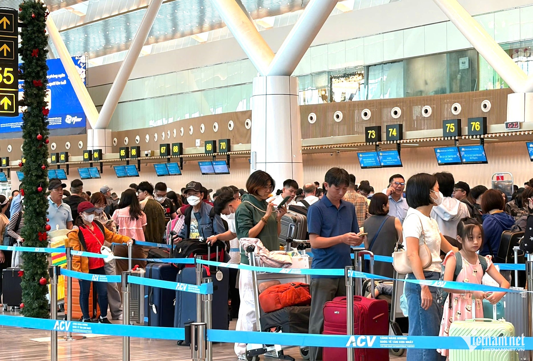 Nouvelle r&eacute;glementation &agrave; l&rsquo;a&eacute;roport de Tan Son Nhat : d&eacute;claration en ligne avant l&rsquo;entr&eacute;e sur le territ