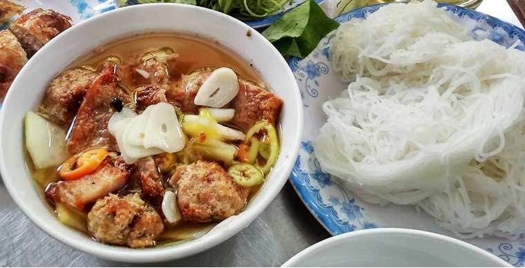 Le bun cha Hanoi, une digne place dans le trésor culinaire national