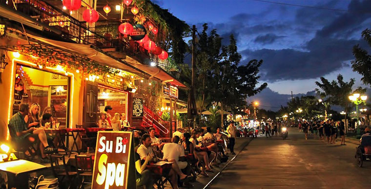 Marché nocturne de Hoi An, un lieu à visiter absolument dans la vieille ville