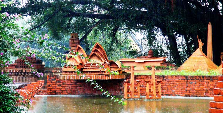 Le parc Terracotta de Hoi An, petit tout de monde au village de céramique de Thanh Ha