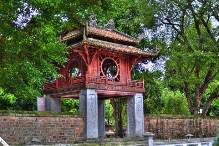 Le Temple de la Littérature Hanoï, un coin paisible avec des empreintes historiques