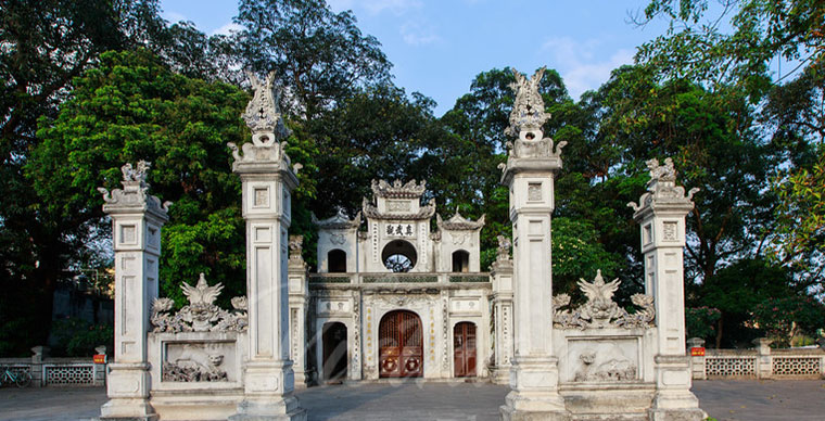 Le temple de Quan Thanh à Hanoi