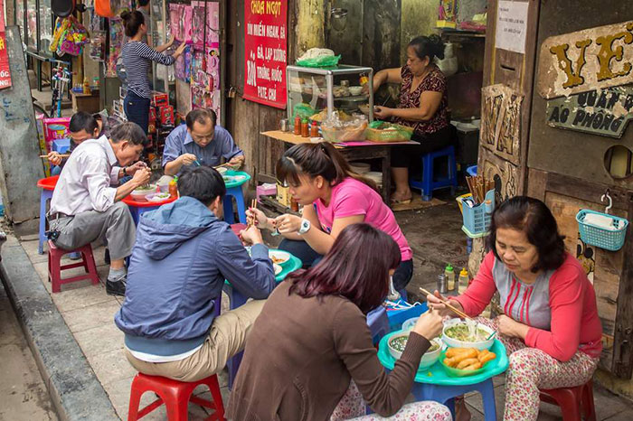 Cuisine de rue, street food Hanoi Vietnam
