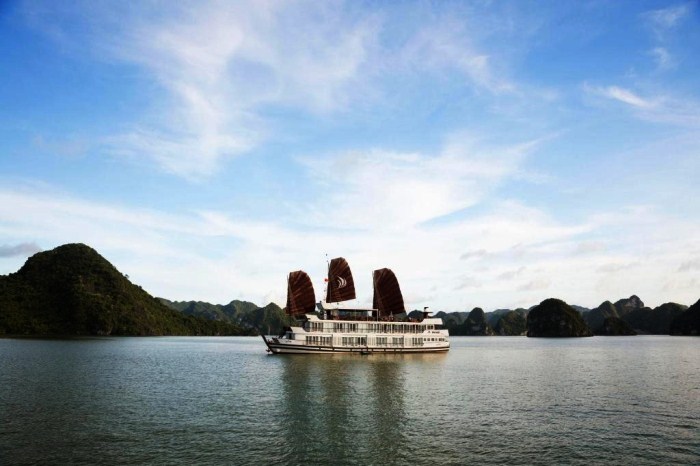 Croisière baie d'Halong: Liste des jonques boutiques avec prix 