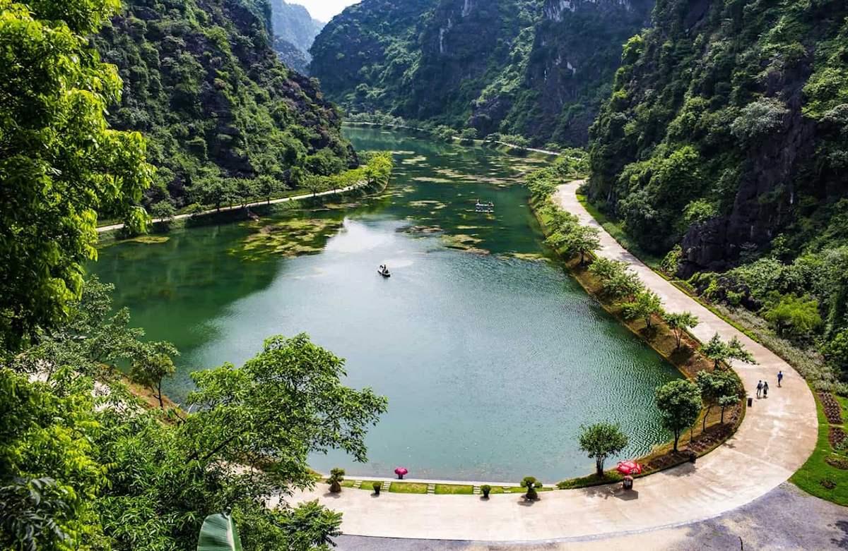 Am Tien - Ninh Binh - Vietnam. Photo : Authentik Vietnam
