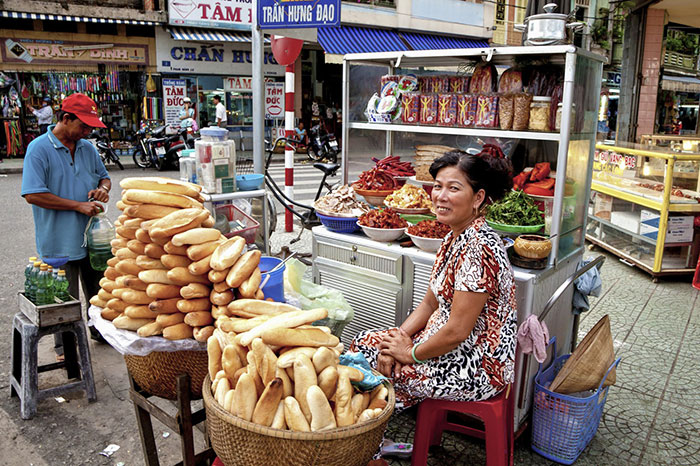 Cuisine de rue, street food Banh Mi Vietnam