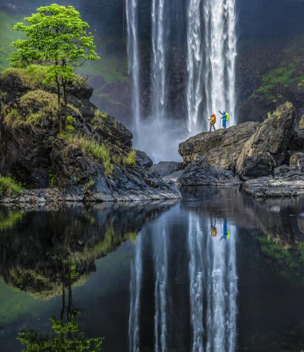 La beauté majestueuse de la cascade Hang En-K50 