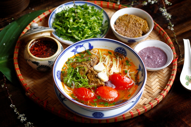 soupe de nouilles au crabe  du vietnam