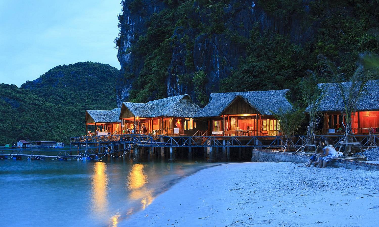 Cat ba Sundy beach Resort