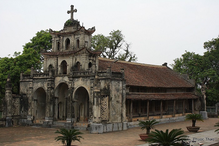 Cathedrale Phat Diem Ninh Binh toit