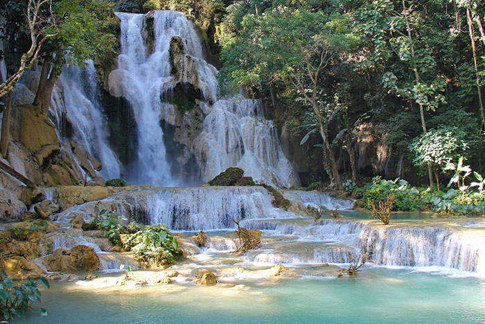 chutes de kuang si cascade principale