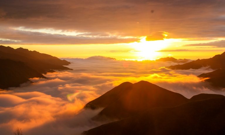 Tà Xùa : une destination prisée pour la chasse aux nuages à 2800 mètres d’altitude