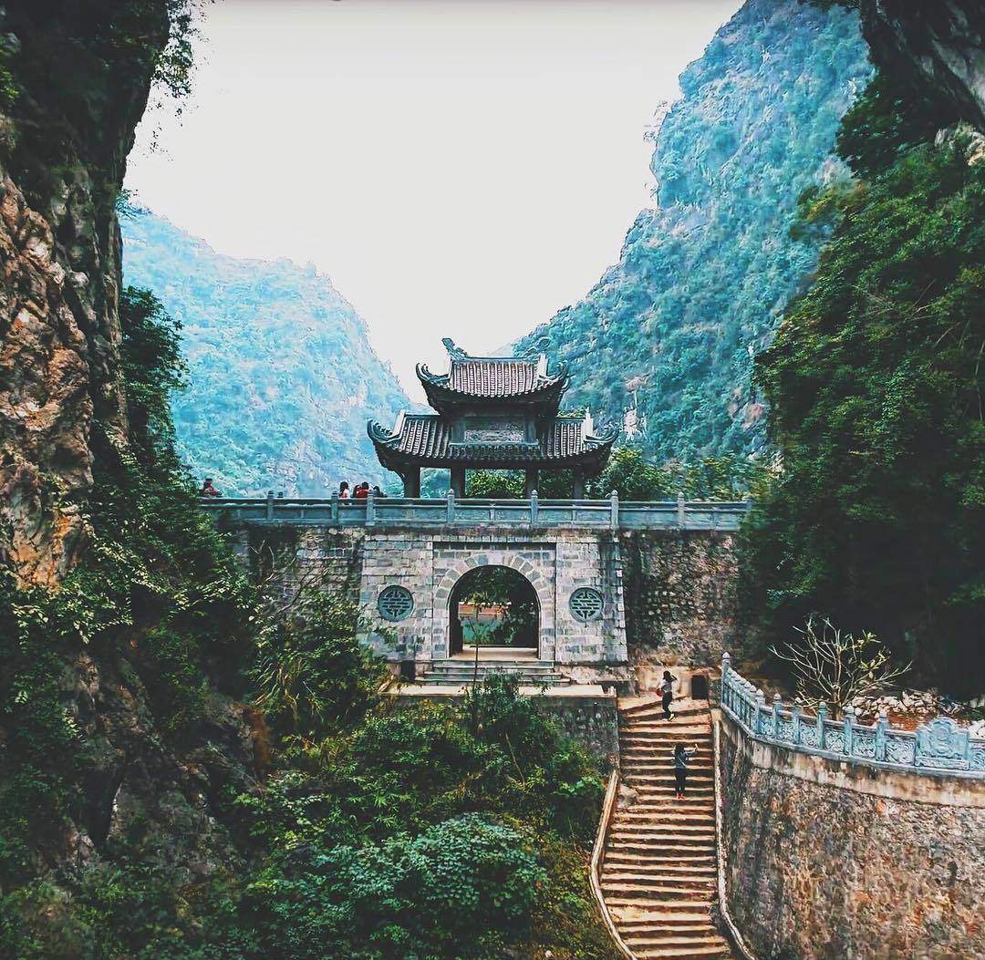 La grotte Am Tien de Trang An est un site à la fois historique et mystique.