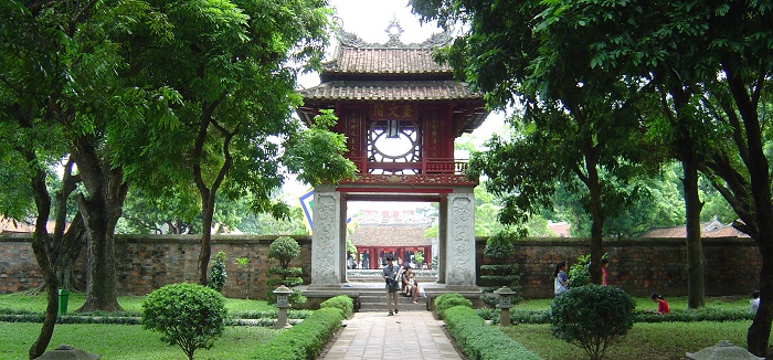 faits interessants Hanoi temple litterature