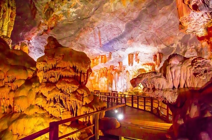 grotte Dau Go, baie d'Halong, visite baie d'halong, baie d'halong en décembre, baie d'halong du vietnam, que faire à la baie d'halong en décembre, baie d'halong que voir et que faire