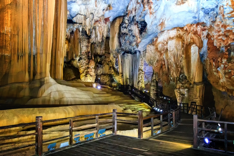 À l'intérieur de la grotte Paradis