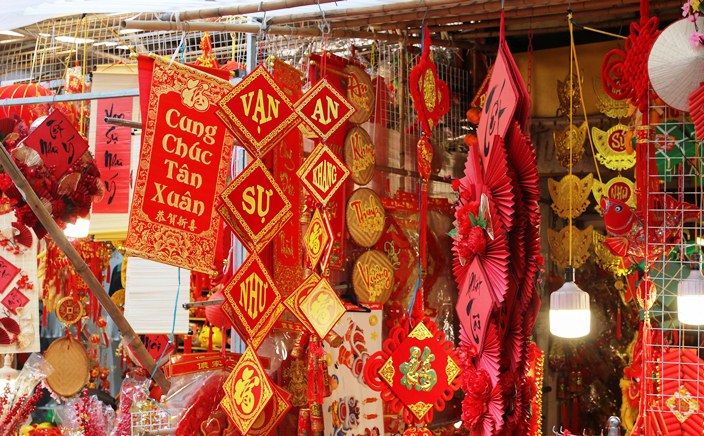 Hang Luoc, le marché du Tet coloré unique de Hanoi