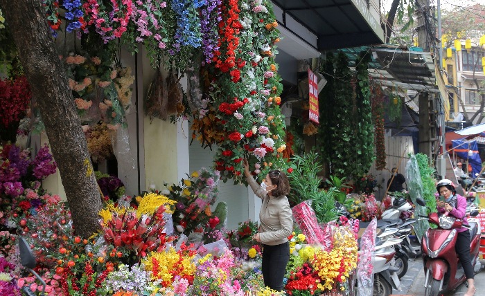 Hang Luoc, le marché du Tet coloré unique de Hanoi