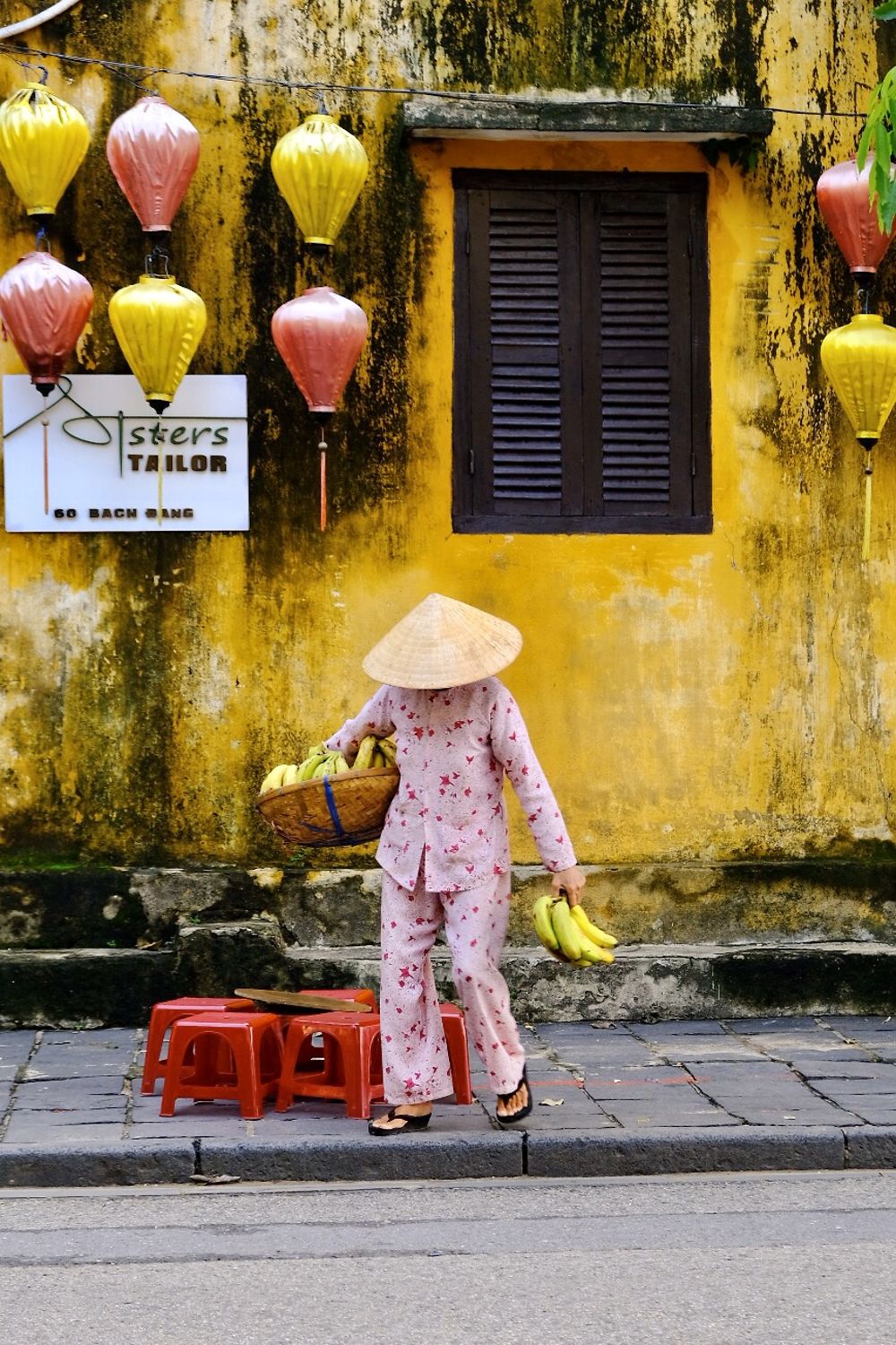 Marché au matin à Hanoi. @Jvoghel