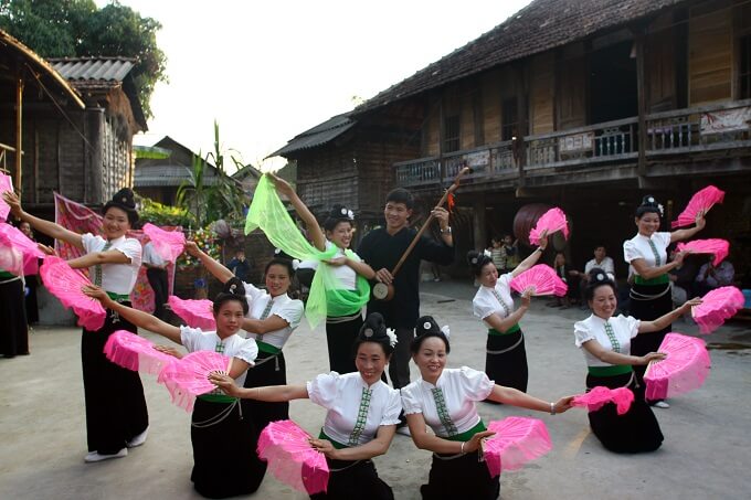 hotel mai chau danse traditionnelle, ou dormir à Mai Chau, hébergement à Mai Chau, ou se loger à Mai Chau