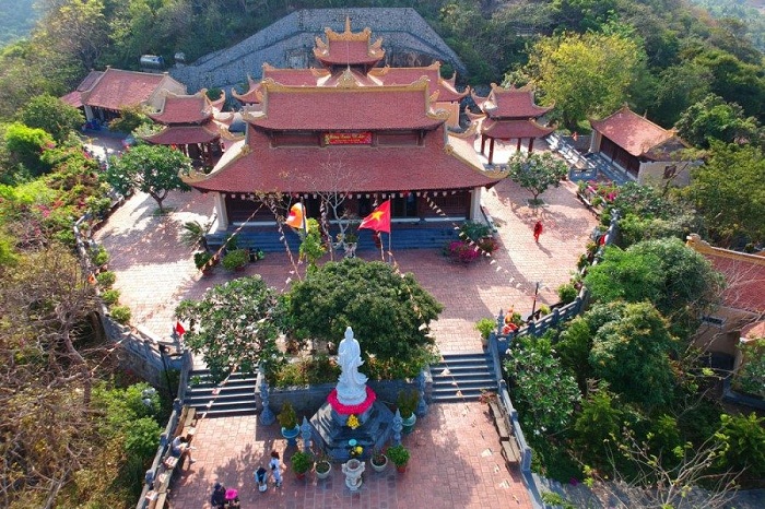 iles Con Dao Van Son pagode