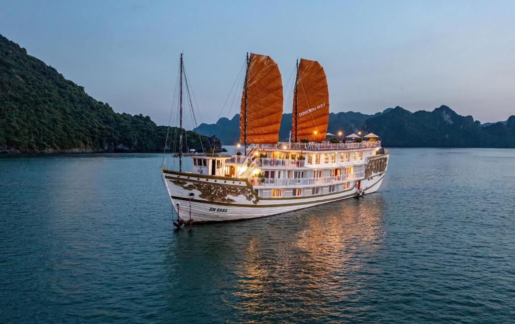  Indochina Sails cruise - Comment choisir sa croisière dans la baie d'Halong