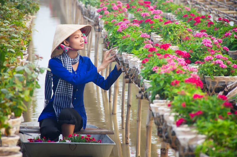 Le foulard à damiers est familier pour les Vietnamiens ayant grandi et vécu dans le delta du Mékong. Photo : thamhiemmekong