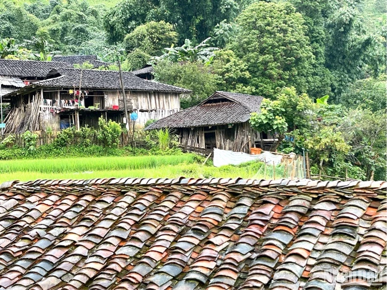  L'architecture traditionnelle des maisons des Lô Lô.