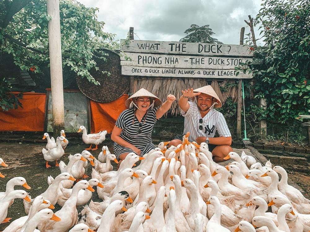 massage aux canards Phong Nha Quang Binh Vietnam 