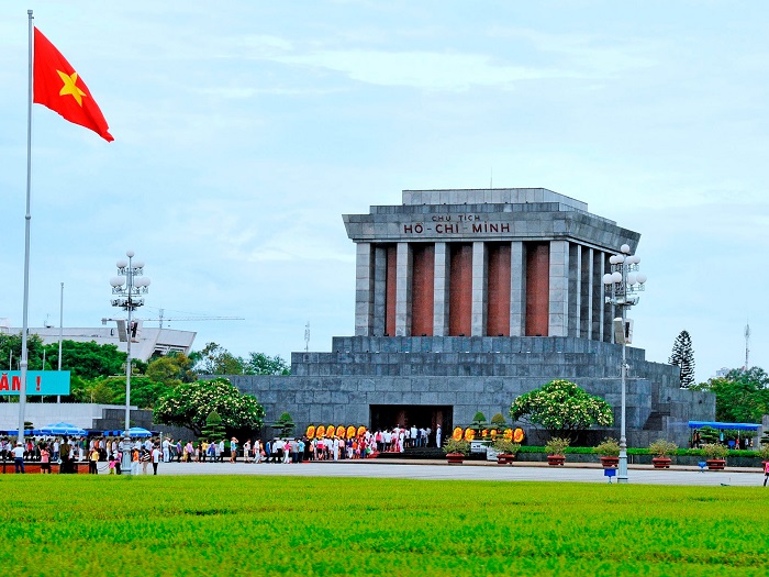 mausolee Ho Chi Minh visiteur