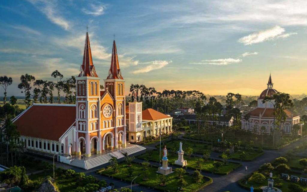 L&rsquo;&eacute;glise de Mặc Bắc, un bel exemple du patrimoine architectural de Tr&agrave; Vinh.