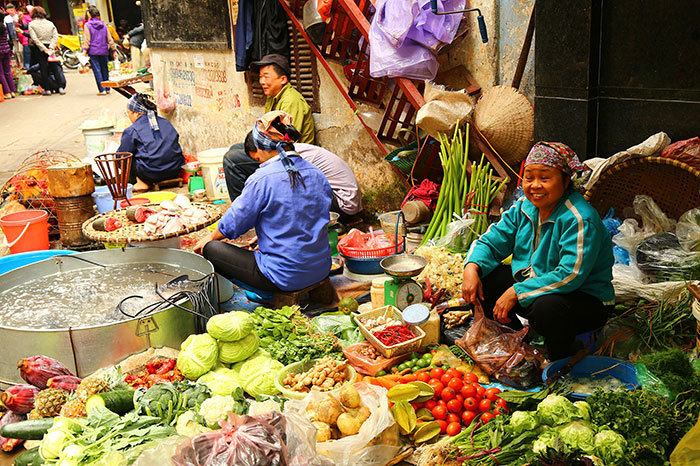 Commerce dans la rue au Vietnam