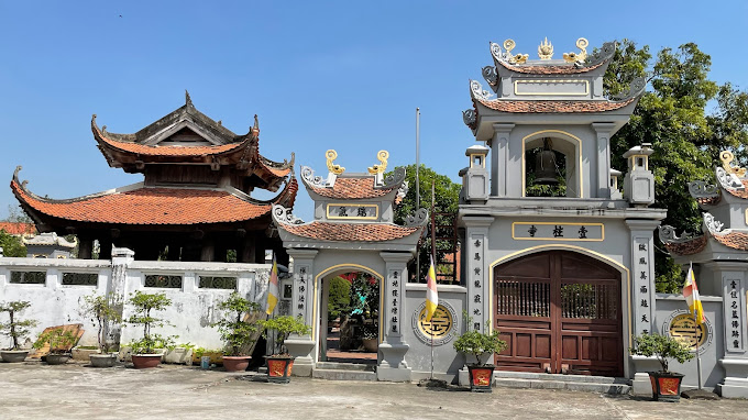 pagode de Nhat Tru à Ninh Binh